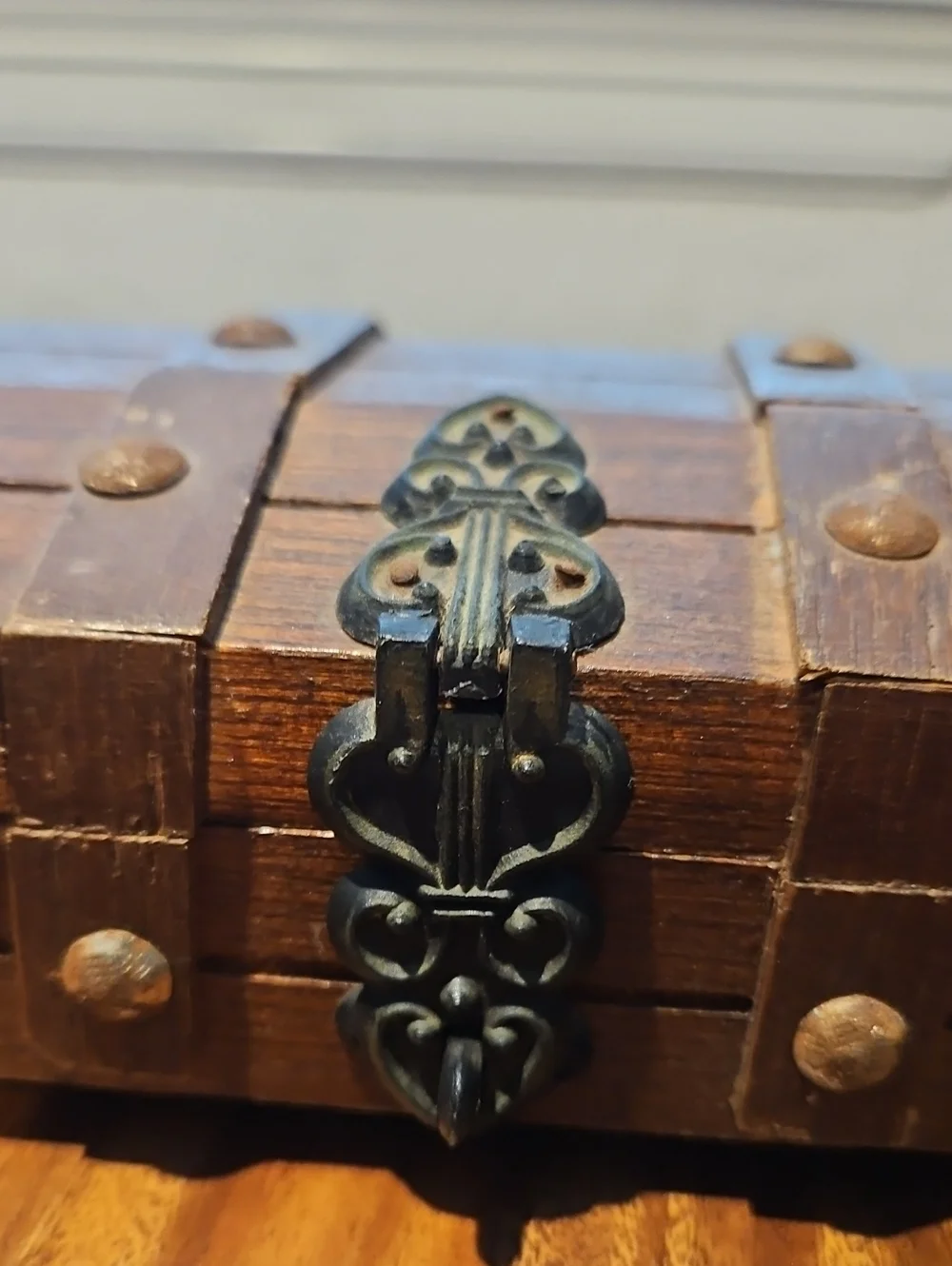 Vtg Dominoes With Wood Chest Case